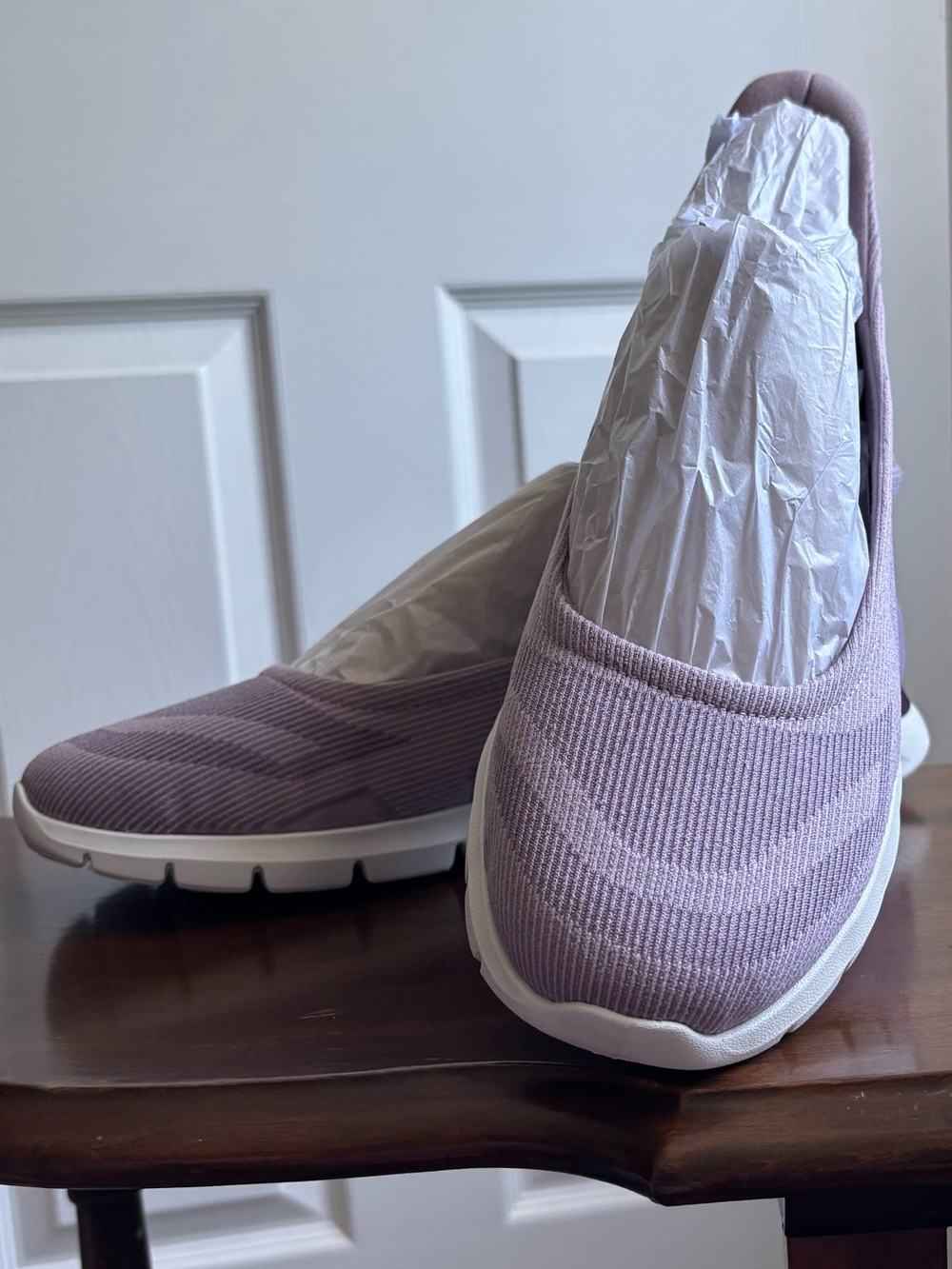 Easy Spirit Noemi Slip-On Knit Walking Shoes — Light Purple. Brand New In Box!!!